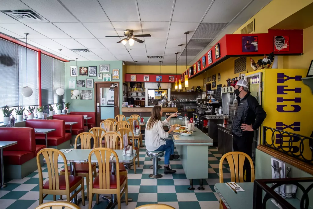 Route401Diner-blogto.com