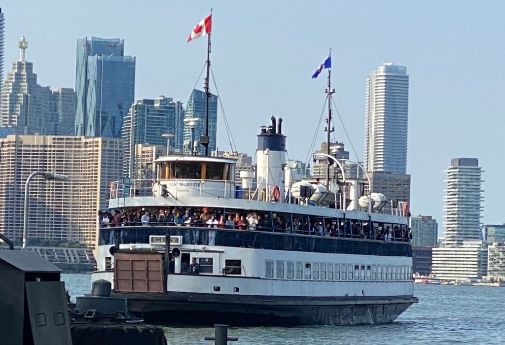 oronto-island-ferry-Torontoisland.com.